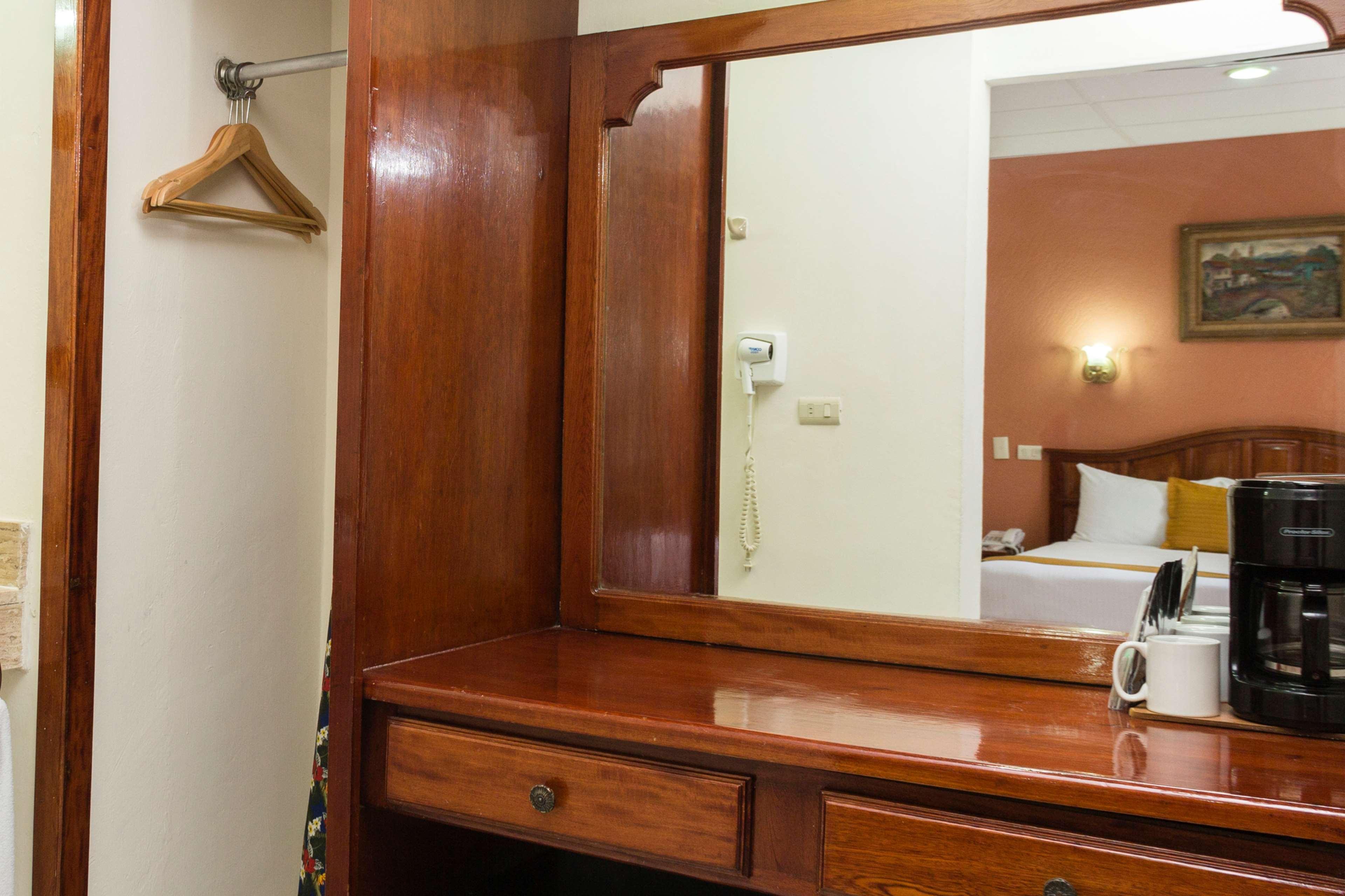 Best Western Hotel Madan Villahermosa Ngoại thất bức ảnh
